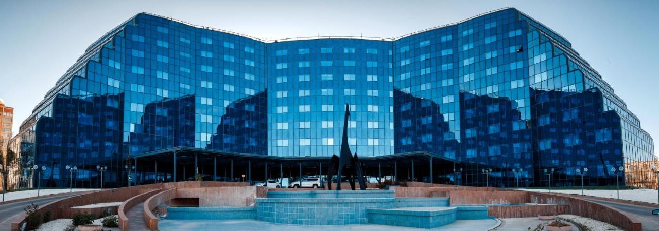 River Palace Hotel Atyraū Dış mekan fotoğraf
